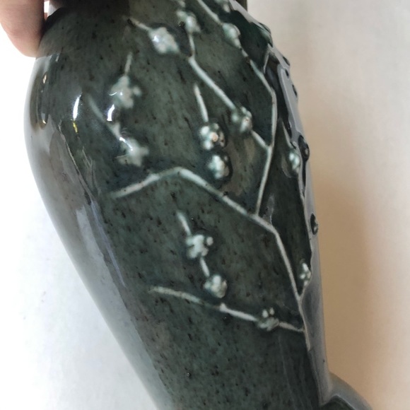 Vintage James b beam green 10” ceramic vase or jug - Picture 5 of 16